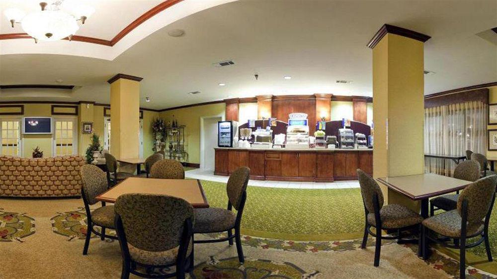 Holiday Inn Express Clanton Dış mekan fotoğraf